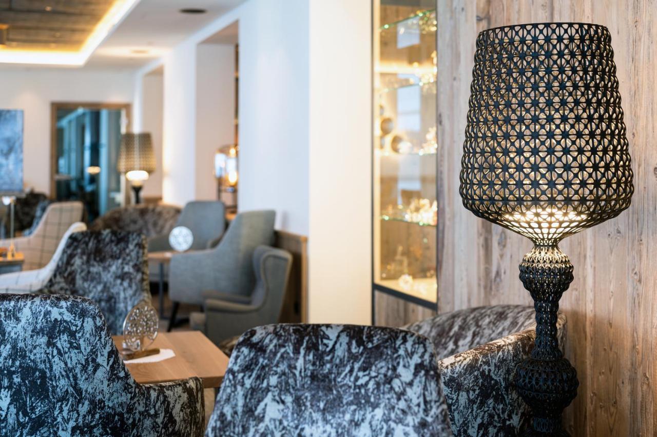 Hotel Almhof 4*