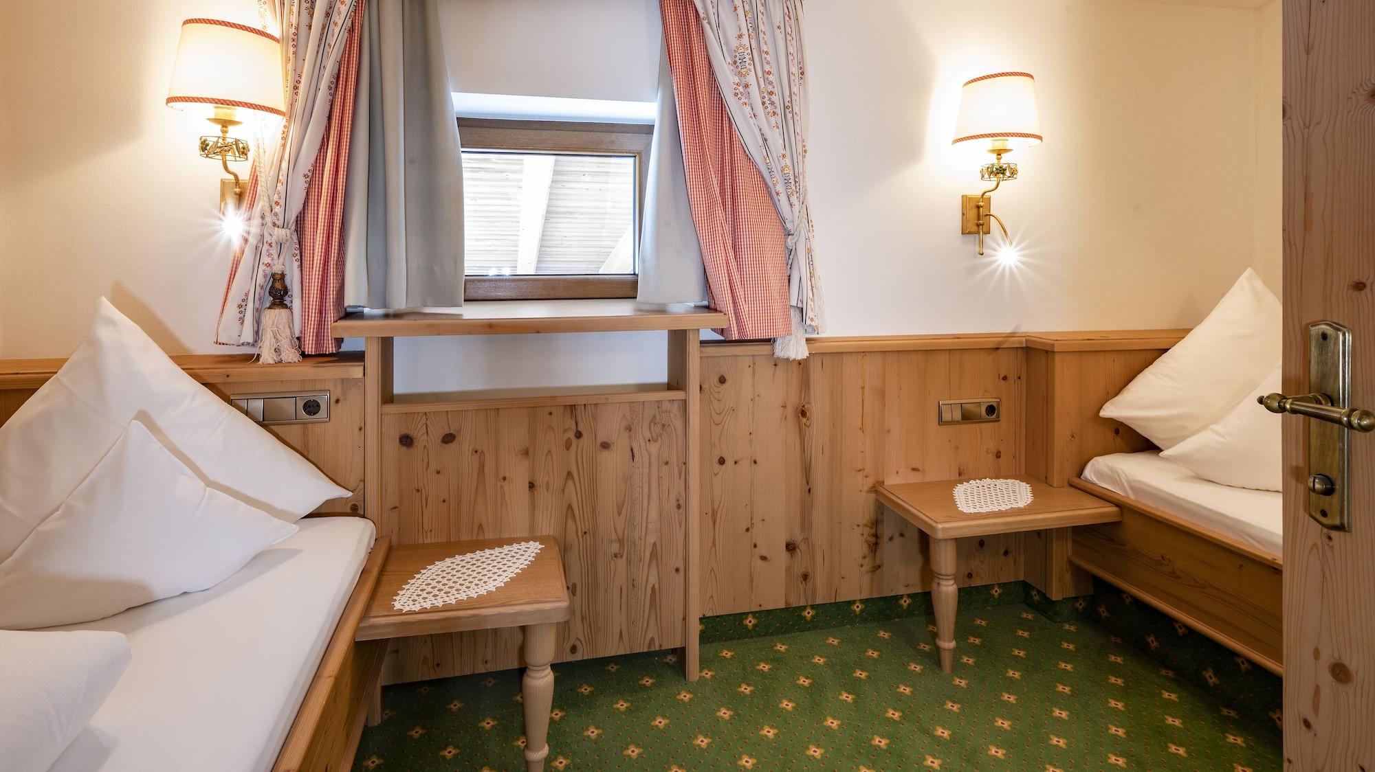 Almhof Hotel Galtür